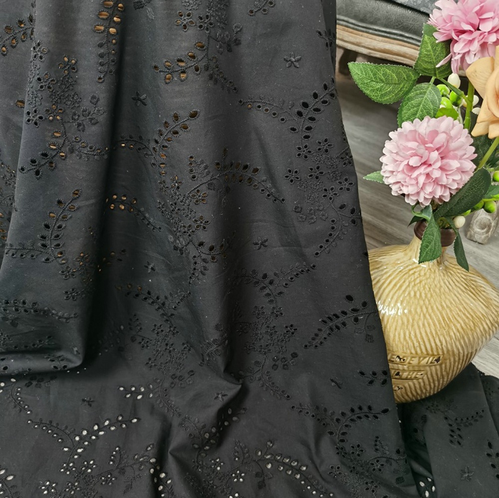 High-quality black hollow-out  - đánh giá và giá Sewing Eyelet Fabric