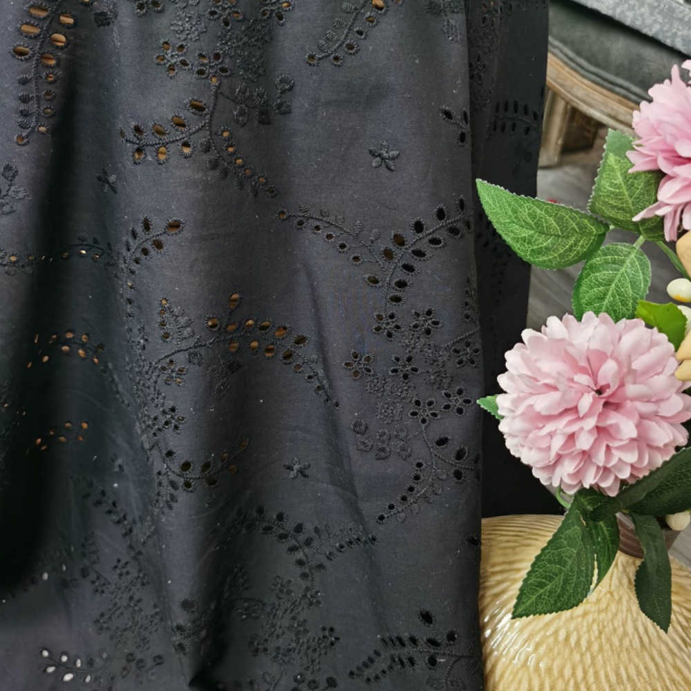 High-quality black hollow-out  - đánh giá và giá Sewing Eyelet Fabric